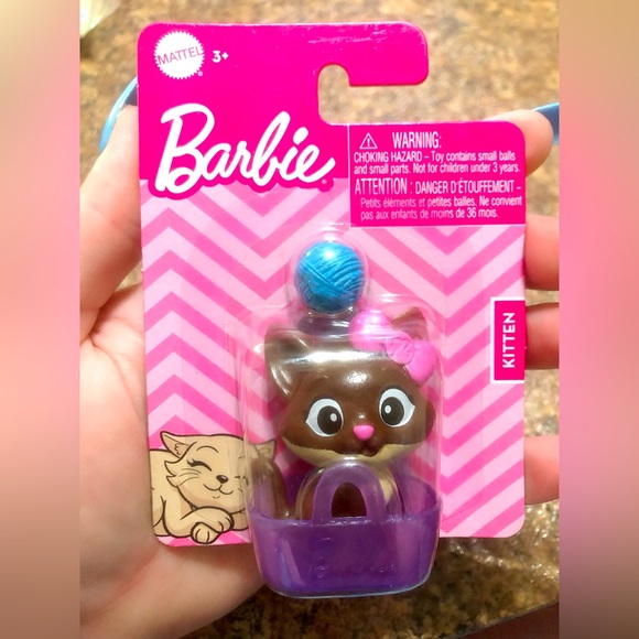 Barbie Kitten 🐱 with Basket and Yarn - Picture 1 of 2